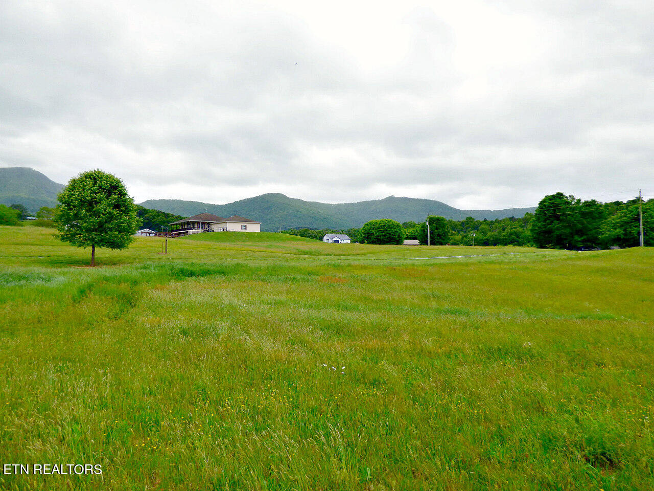 Lot 13 County Line Road Dandridge TN 37725