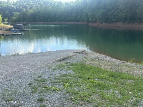 Pine Hollow Road Jacksboro TN 37757