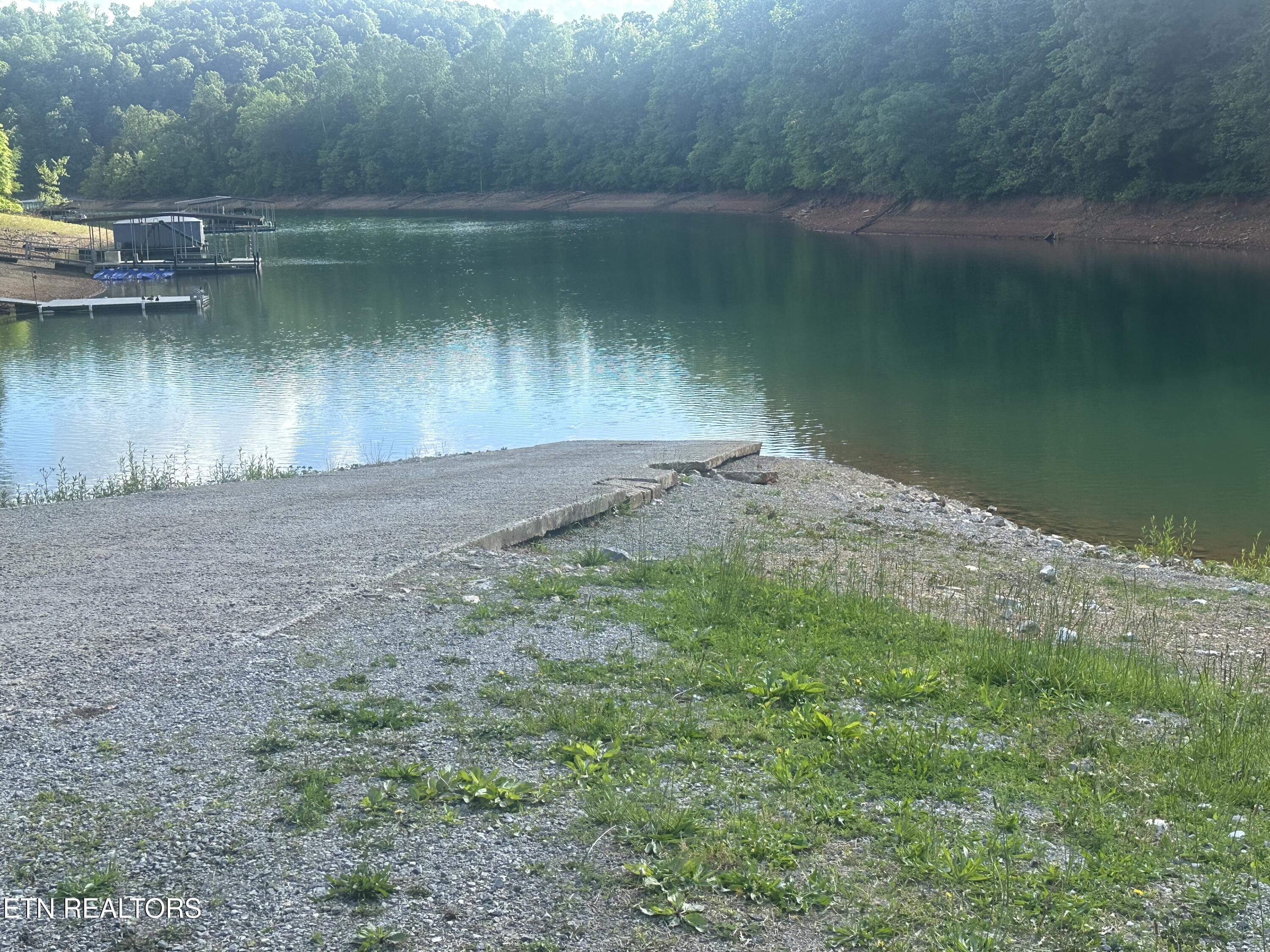 Pine Hollow Road Jacksboro TN 37757