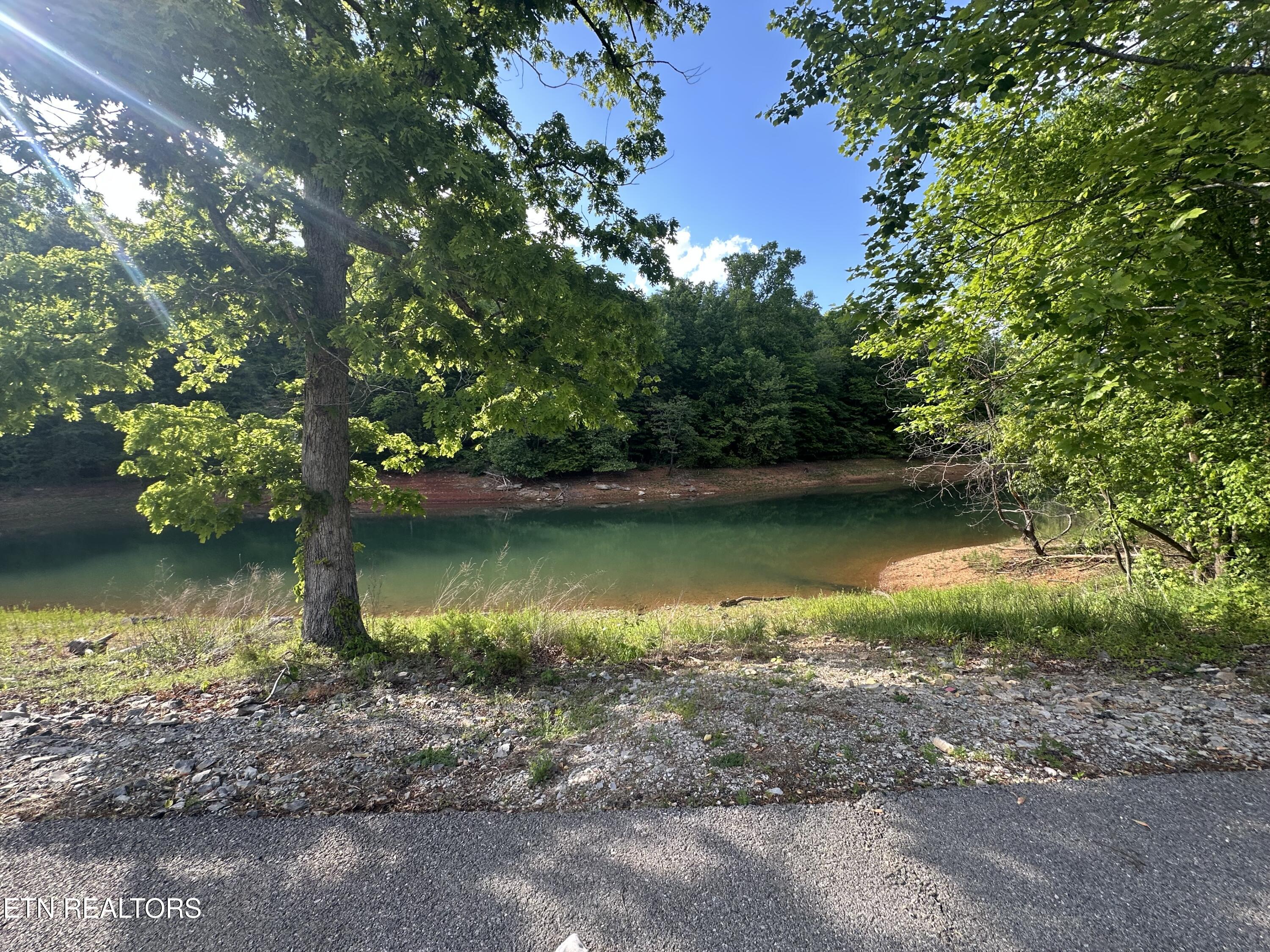 Pine Hollow Road Jacksboro TN 37757