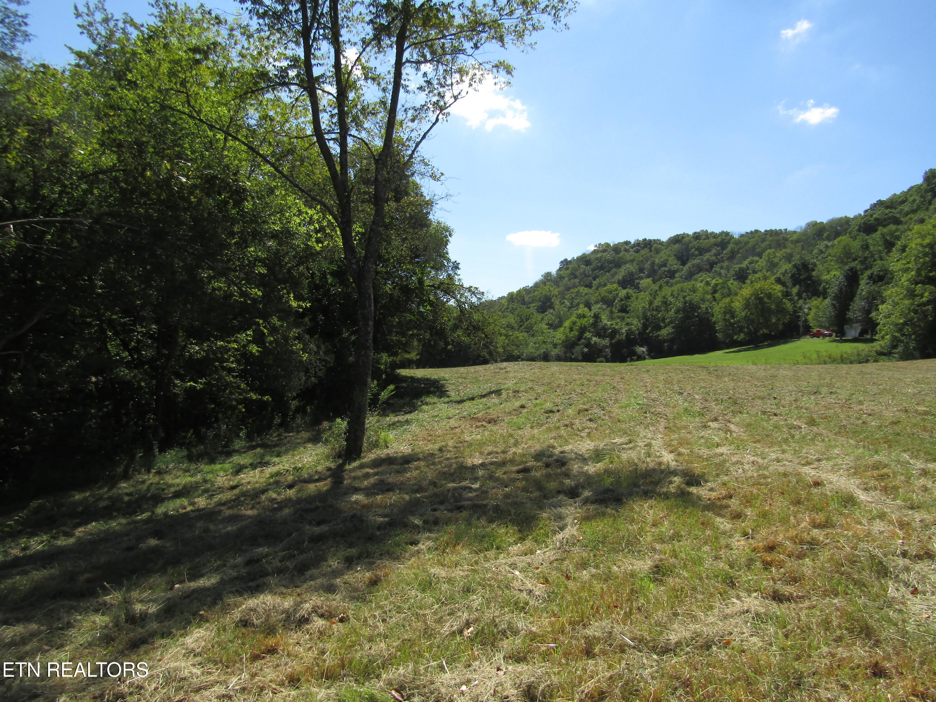 14AC Hartsville Road Lafayette TN 37083