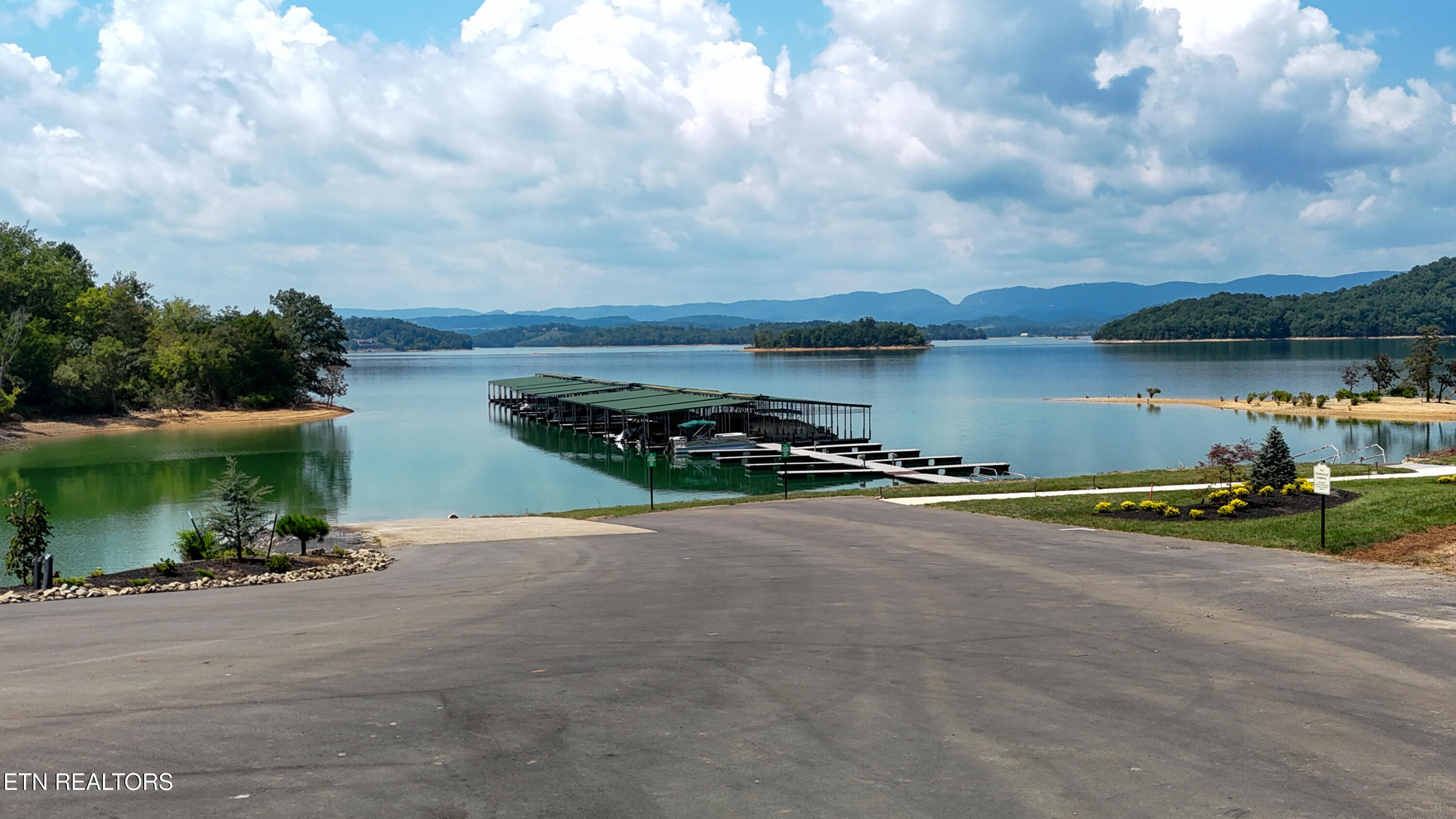 2414 Starboard Crest Road Morristown TN 37814