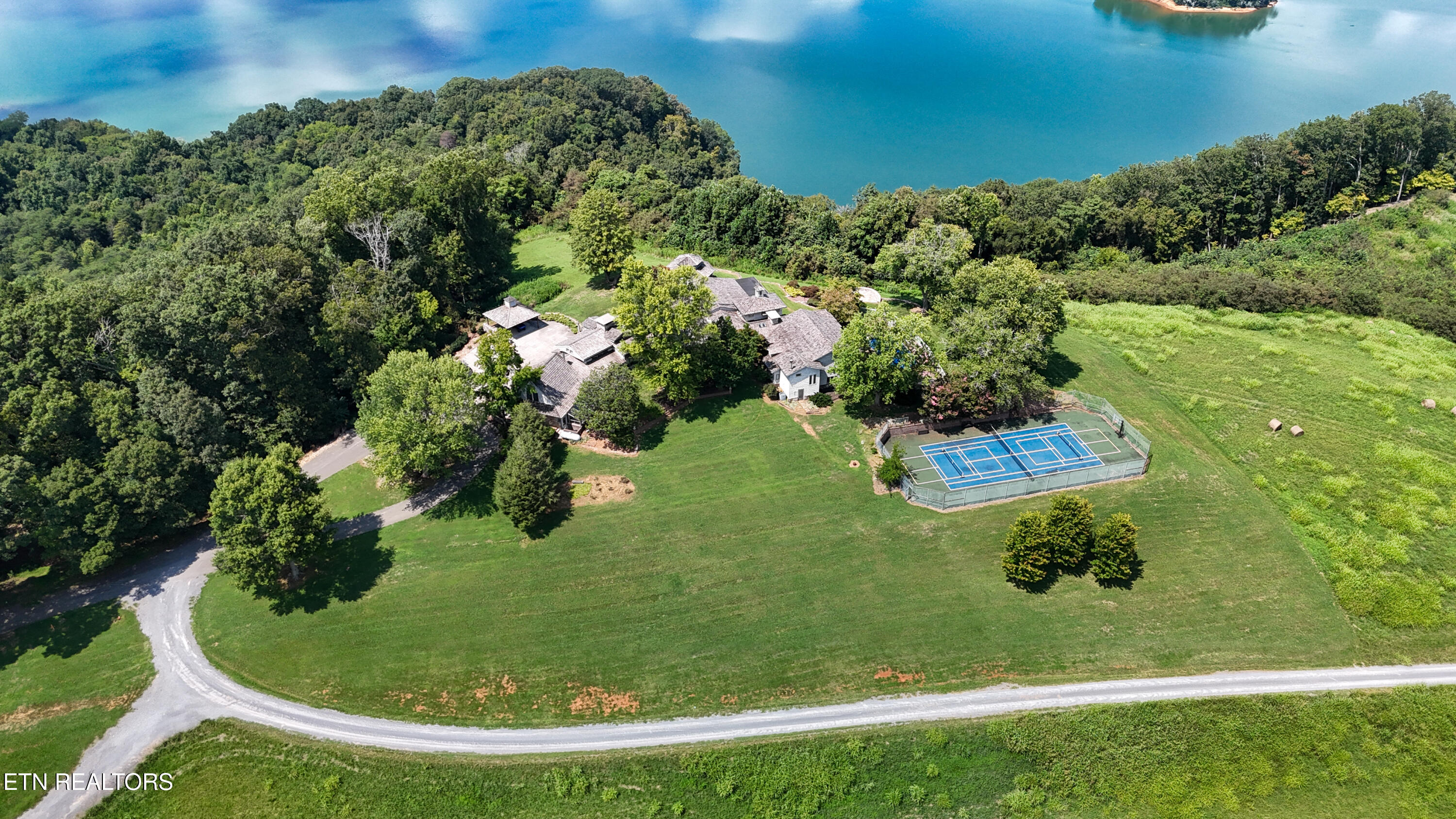 2414 Starboard Crest Road Morristown TN 37814