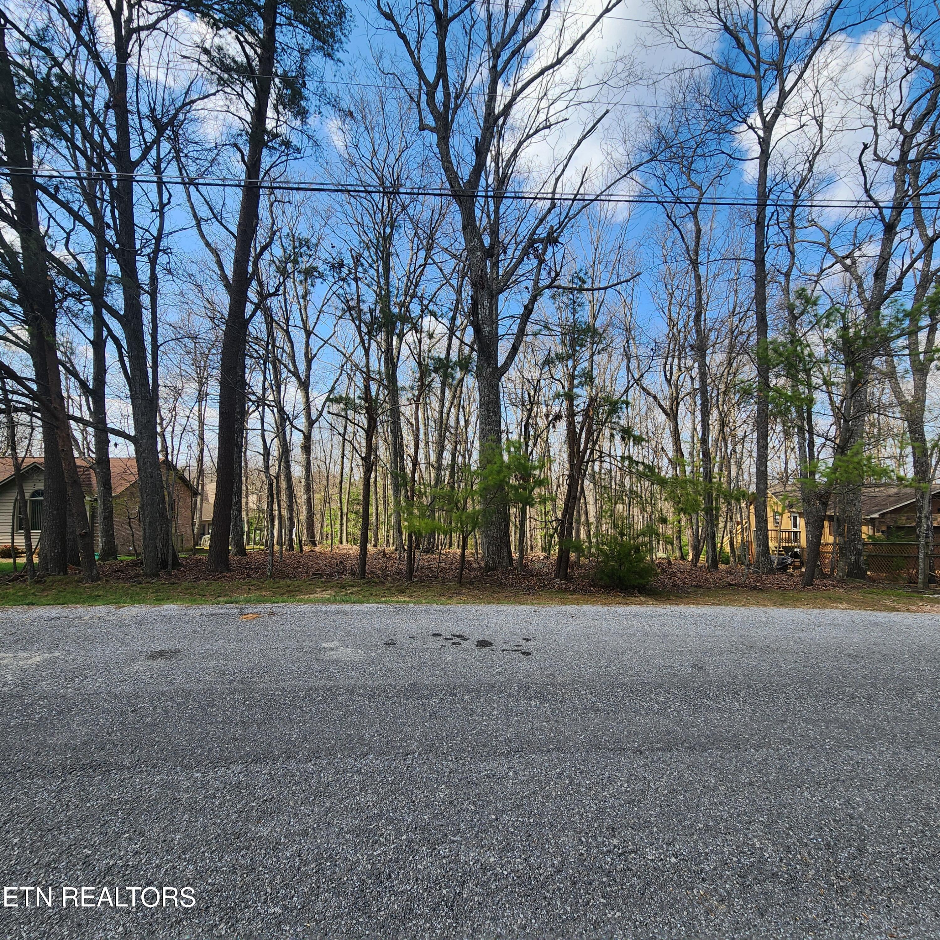 23 Ridge Crest Court Crossville TN 38558