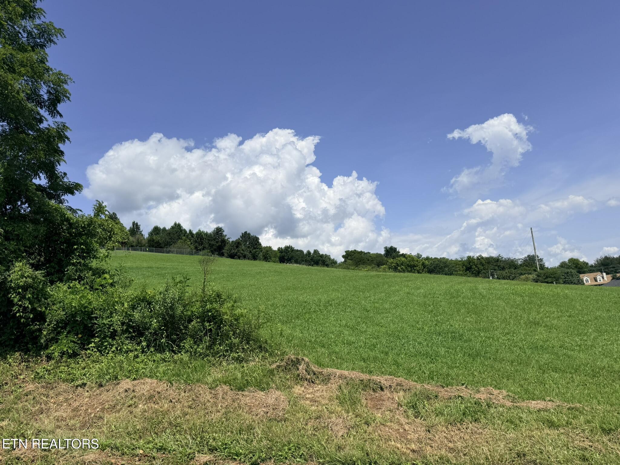 Mountain Perkins Lane Jacksboro TN 37757