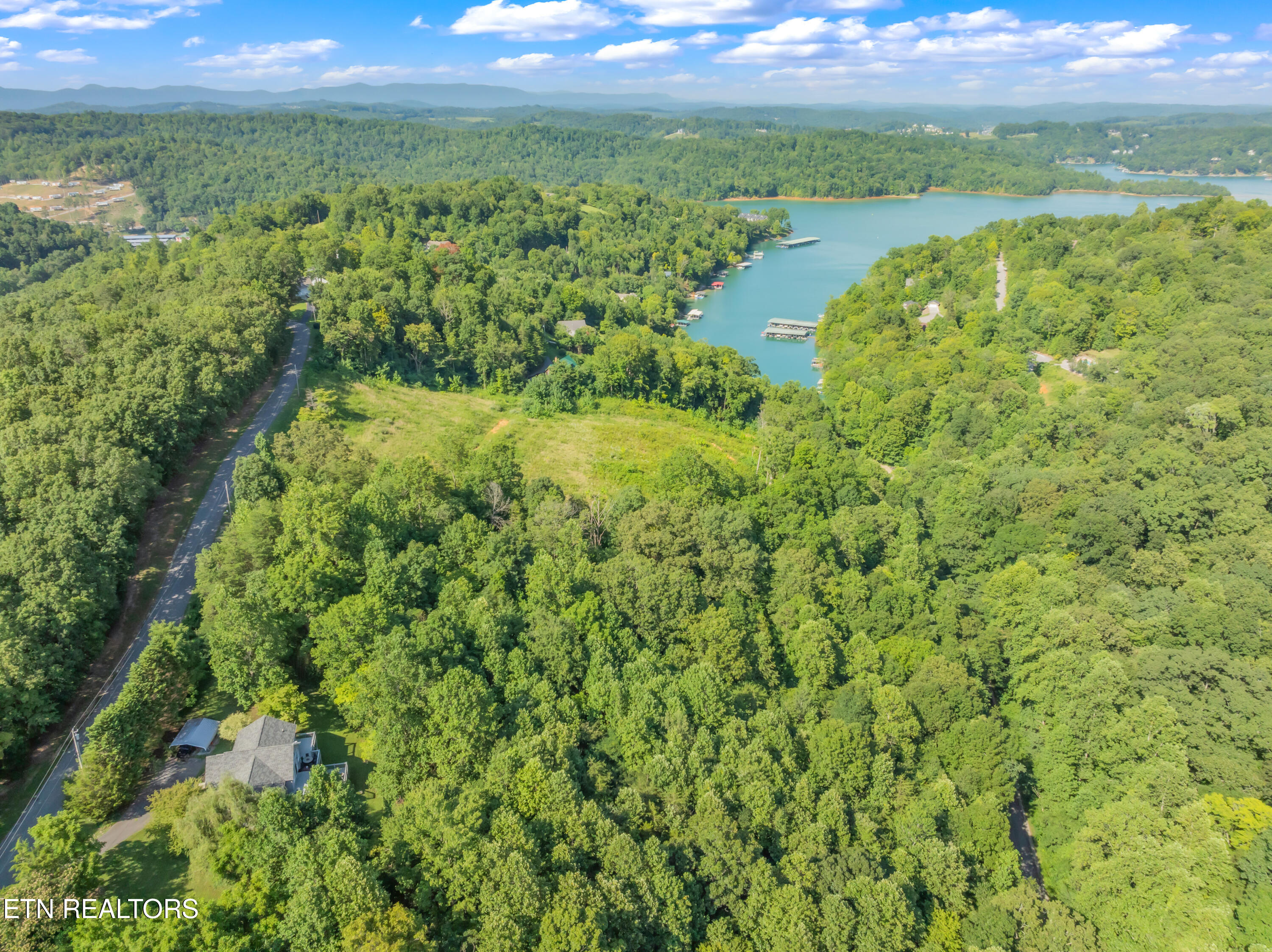 6 Shanghai Landing Lane Lafollette TN 37766
