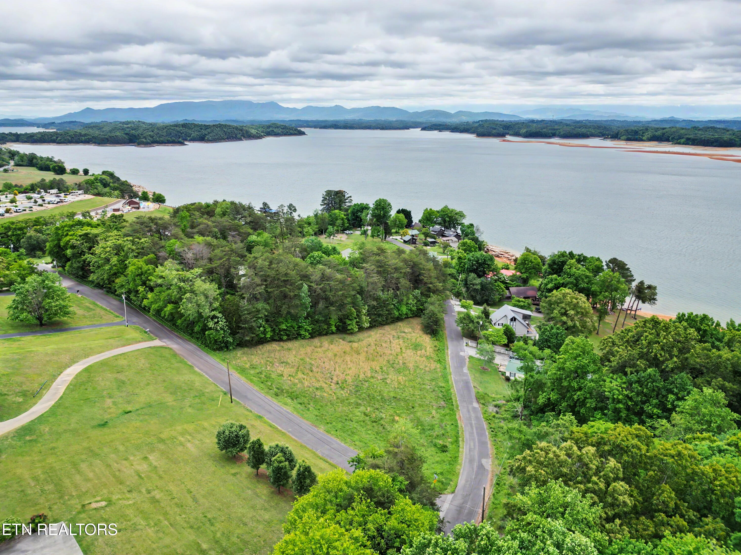 1107 Evergreen Trail Dandridge TN 37725