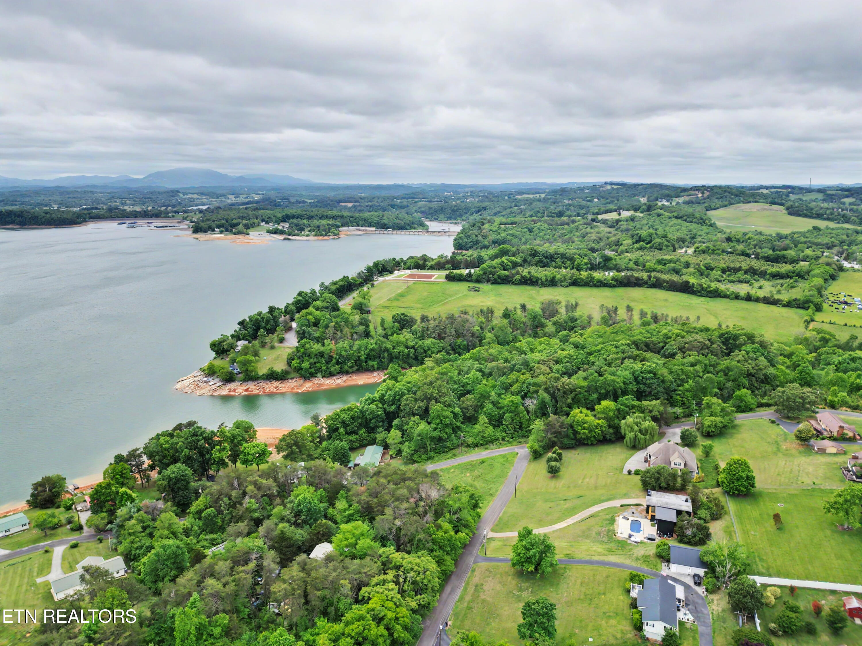 1107 Evergreen Trail Dandridge TN 37725