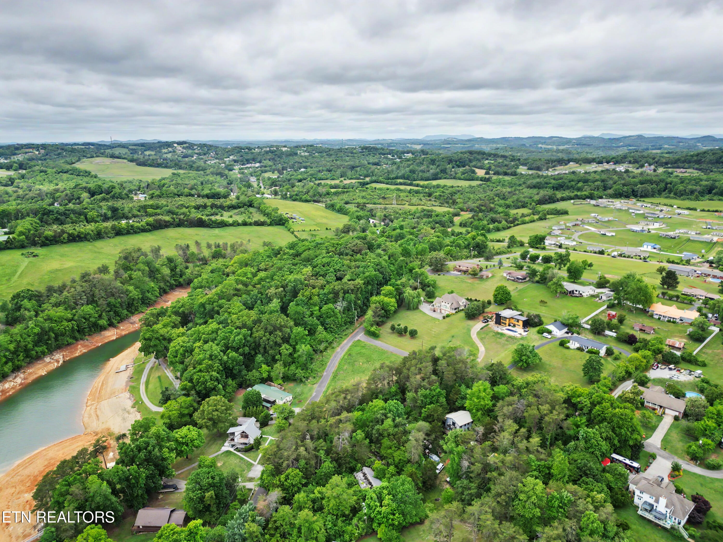 1107 Evergreen Trail Dandridge TN 37725