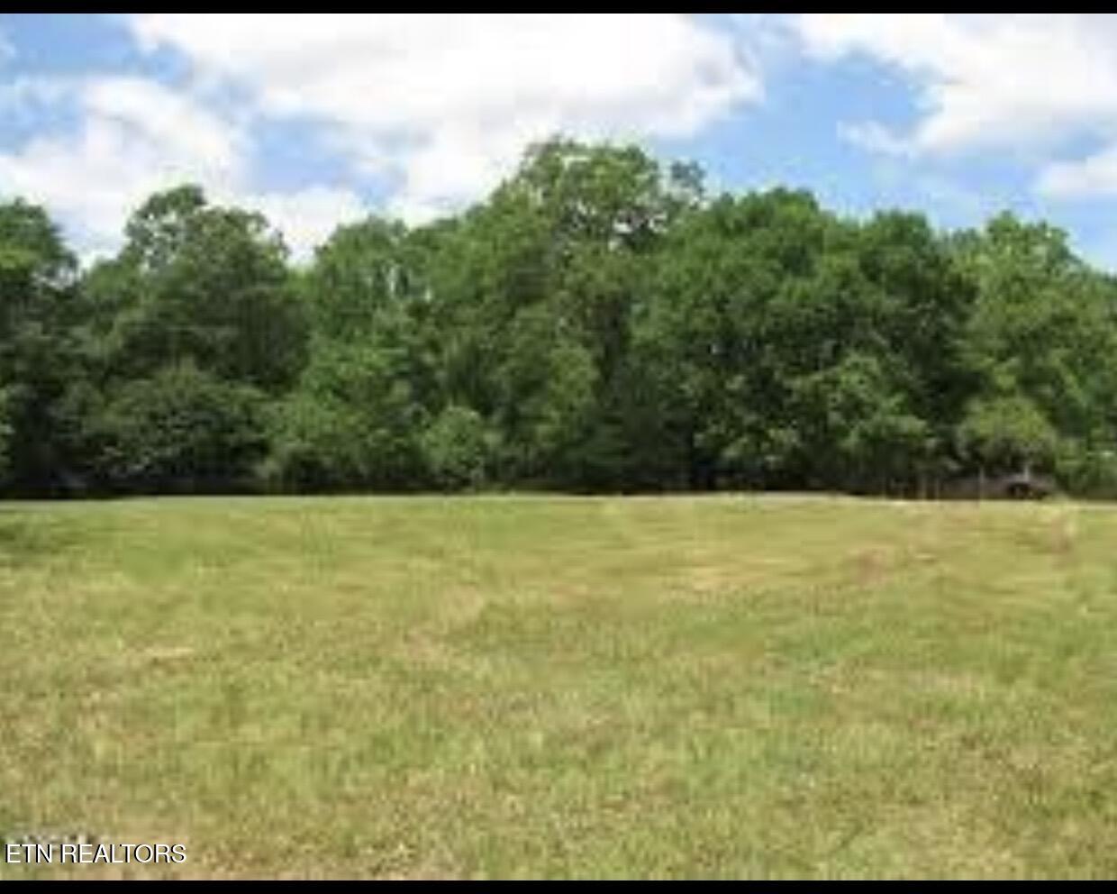 Deerfield Way Lafollette TN 37766