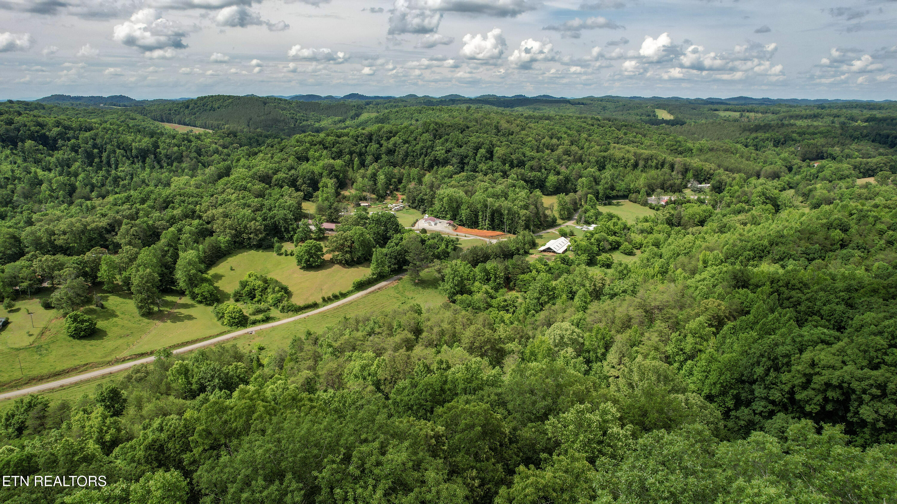 Shoal Creek Road Englewood TN 37329