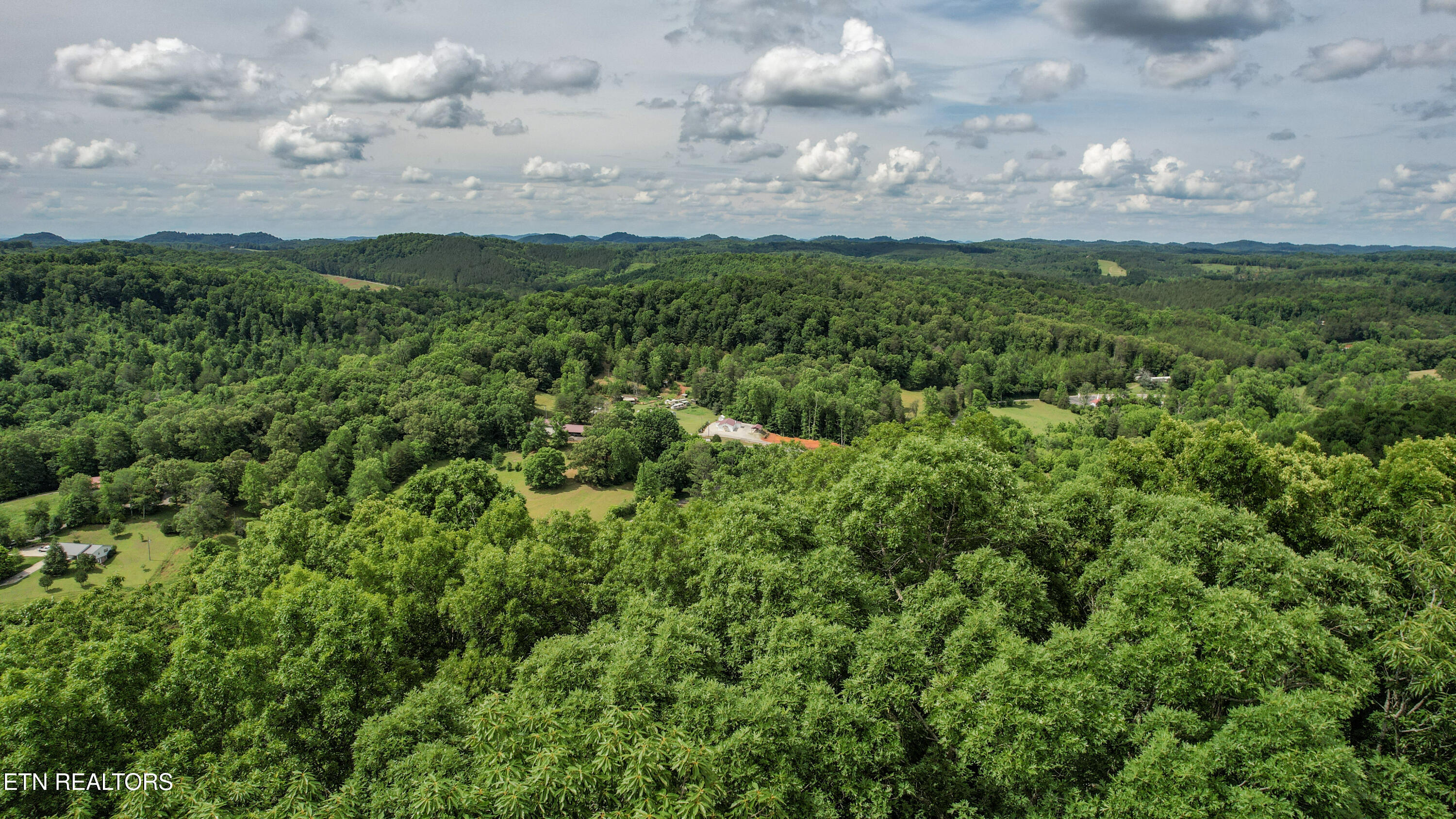 Shoal Creek Road Englewood TN 37329