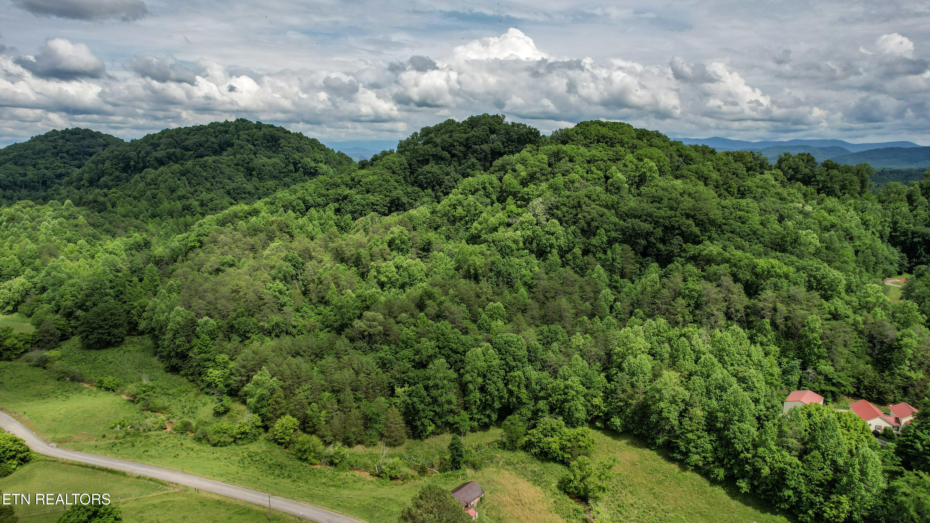 Shoal Creek Road Englewood TN 37329