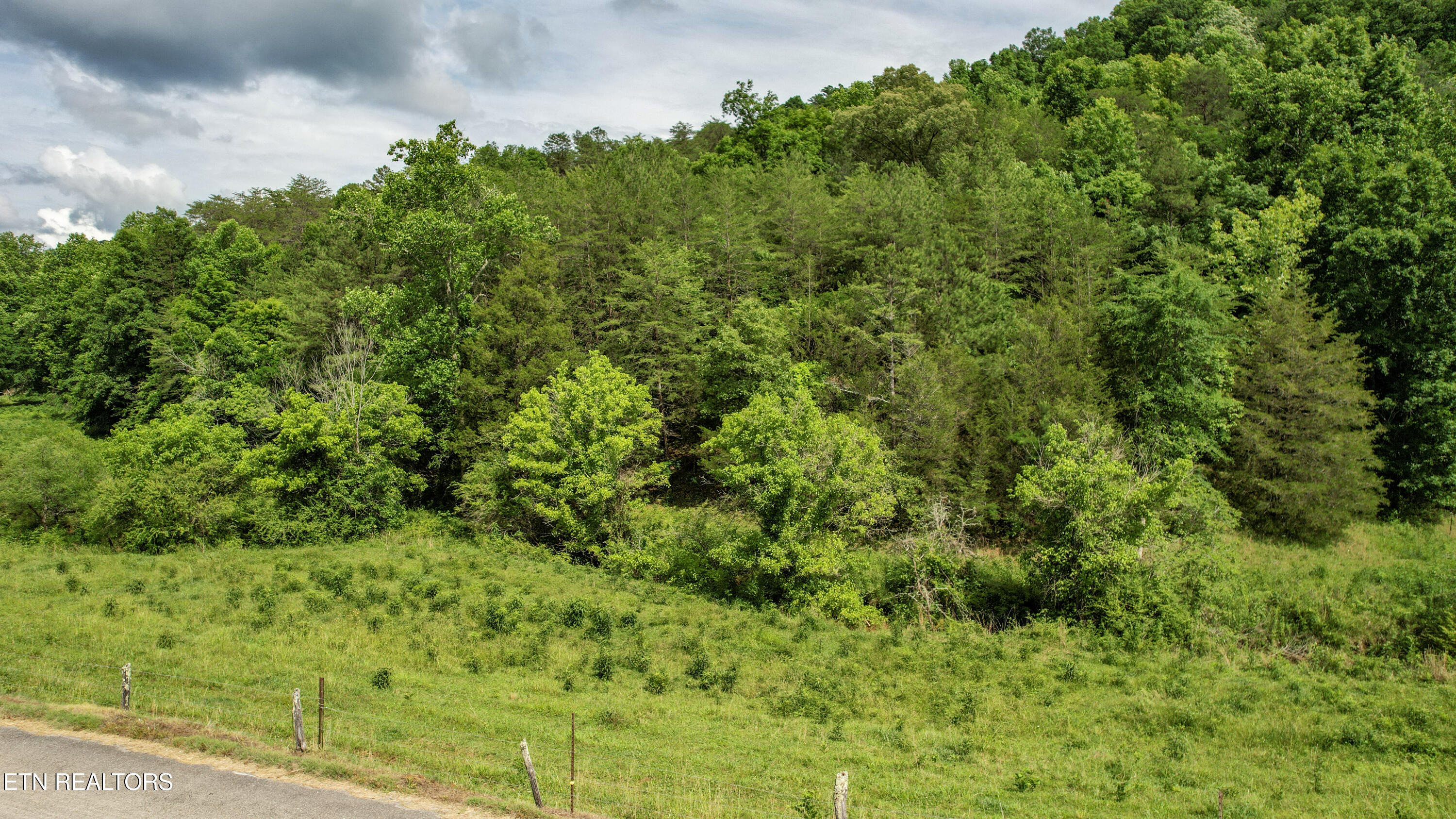 Shoal Creek Road Englewood TN 37329