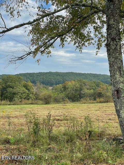 5 & 1 Acr 520 Lowe Road Crossville TN 38571