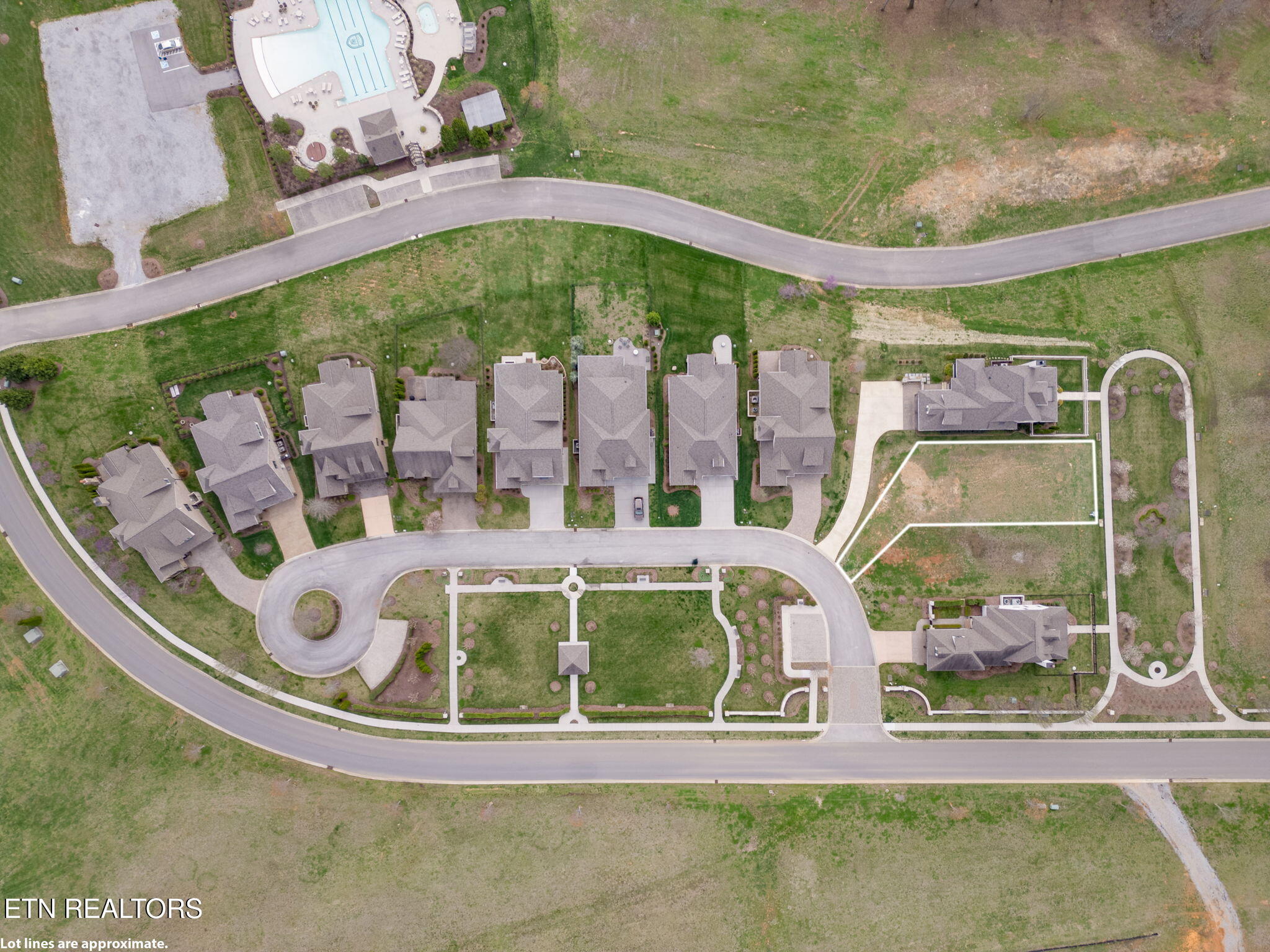 138 E Highlands Circle Lenoir City TN 37772