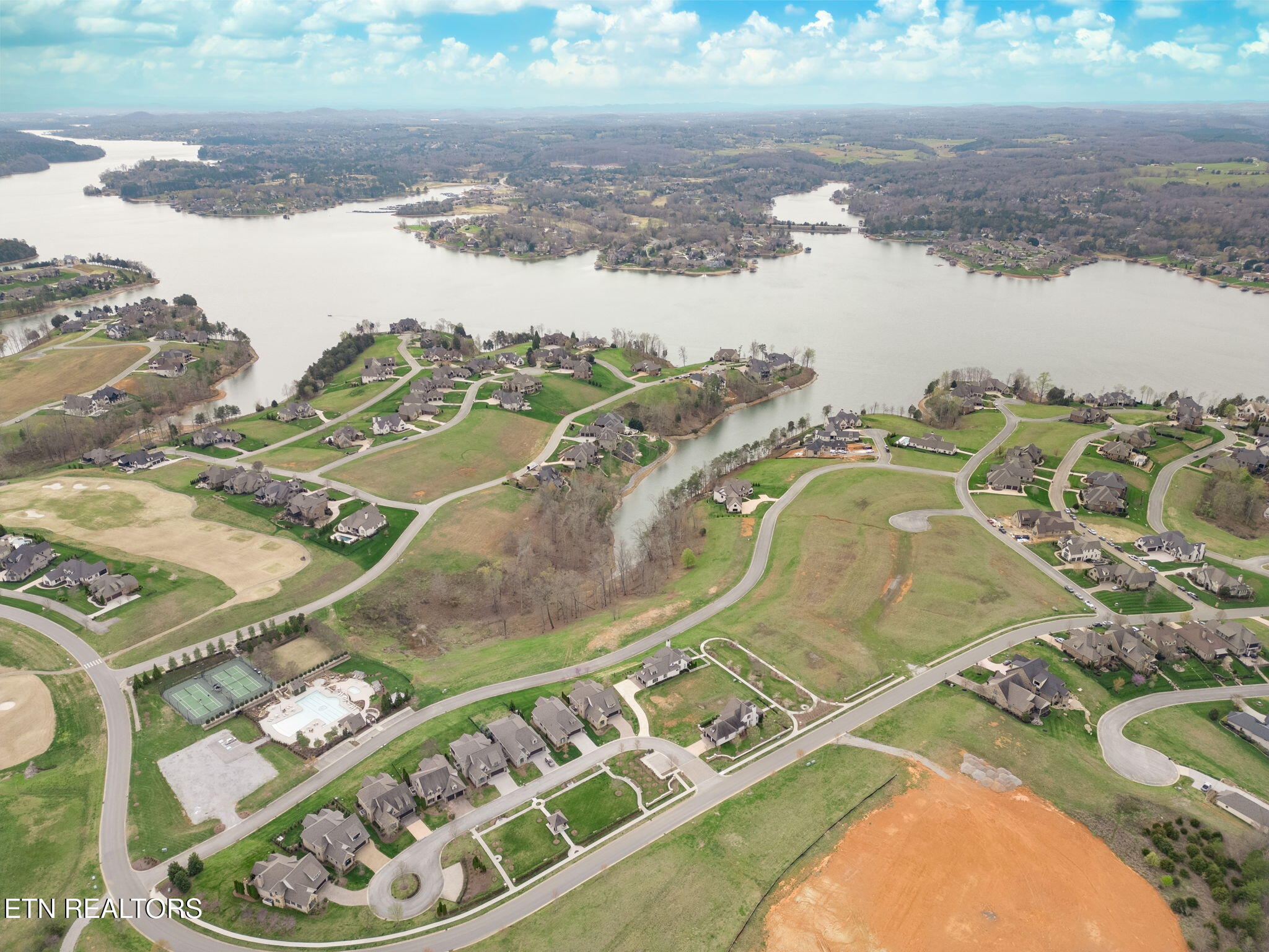 138 E Highlands Circle Lenoir City TN 37772