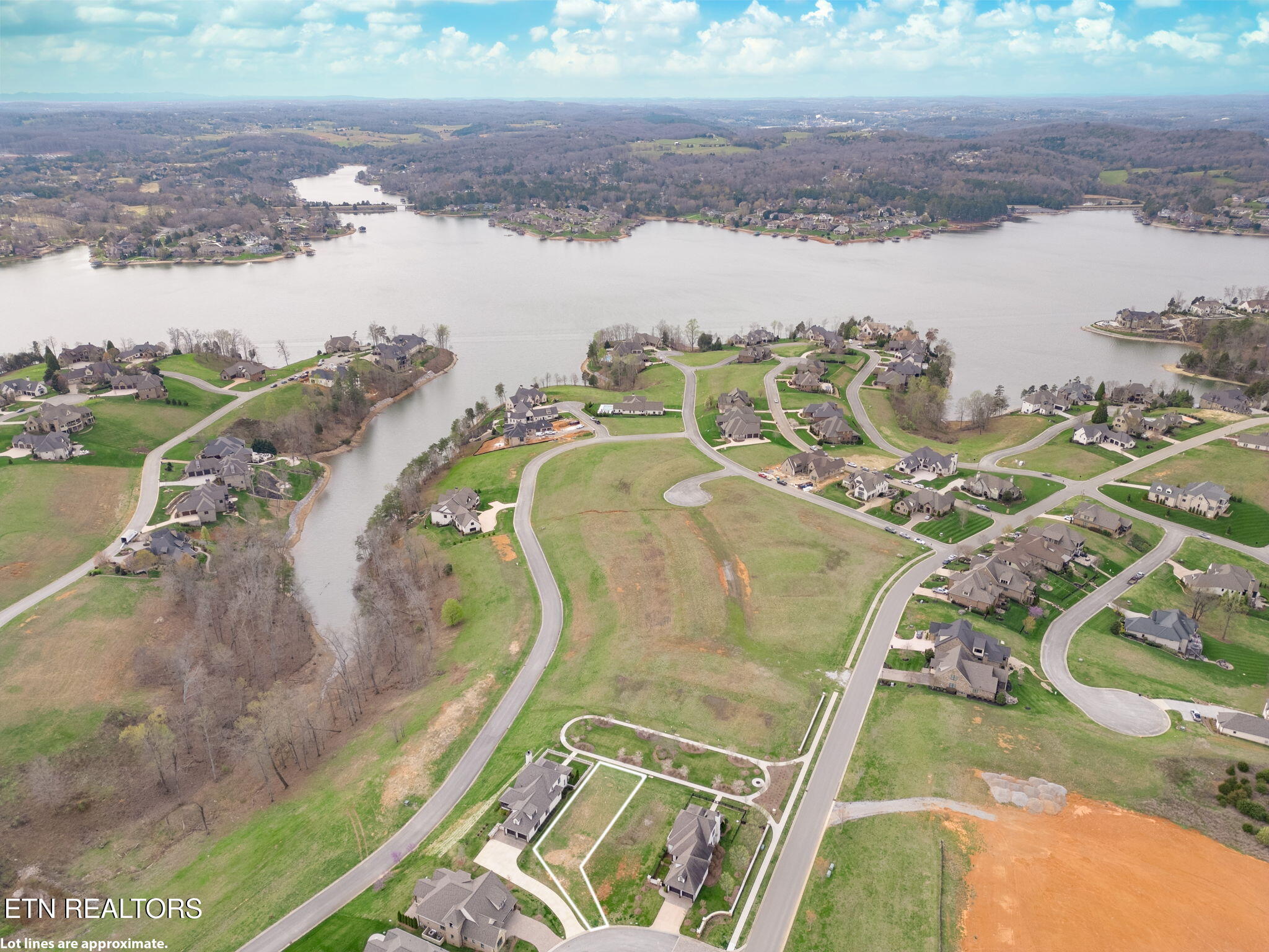 138 E Highlands Circle Lenoir City TN 37772
