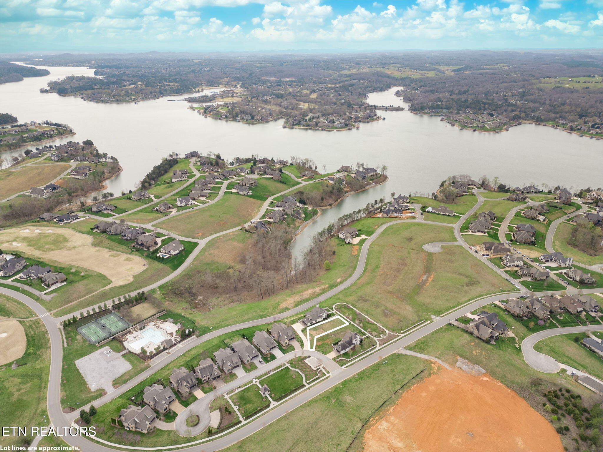 138 E Highlands Circle Lenoir City TN 37772