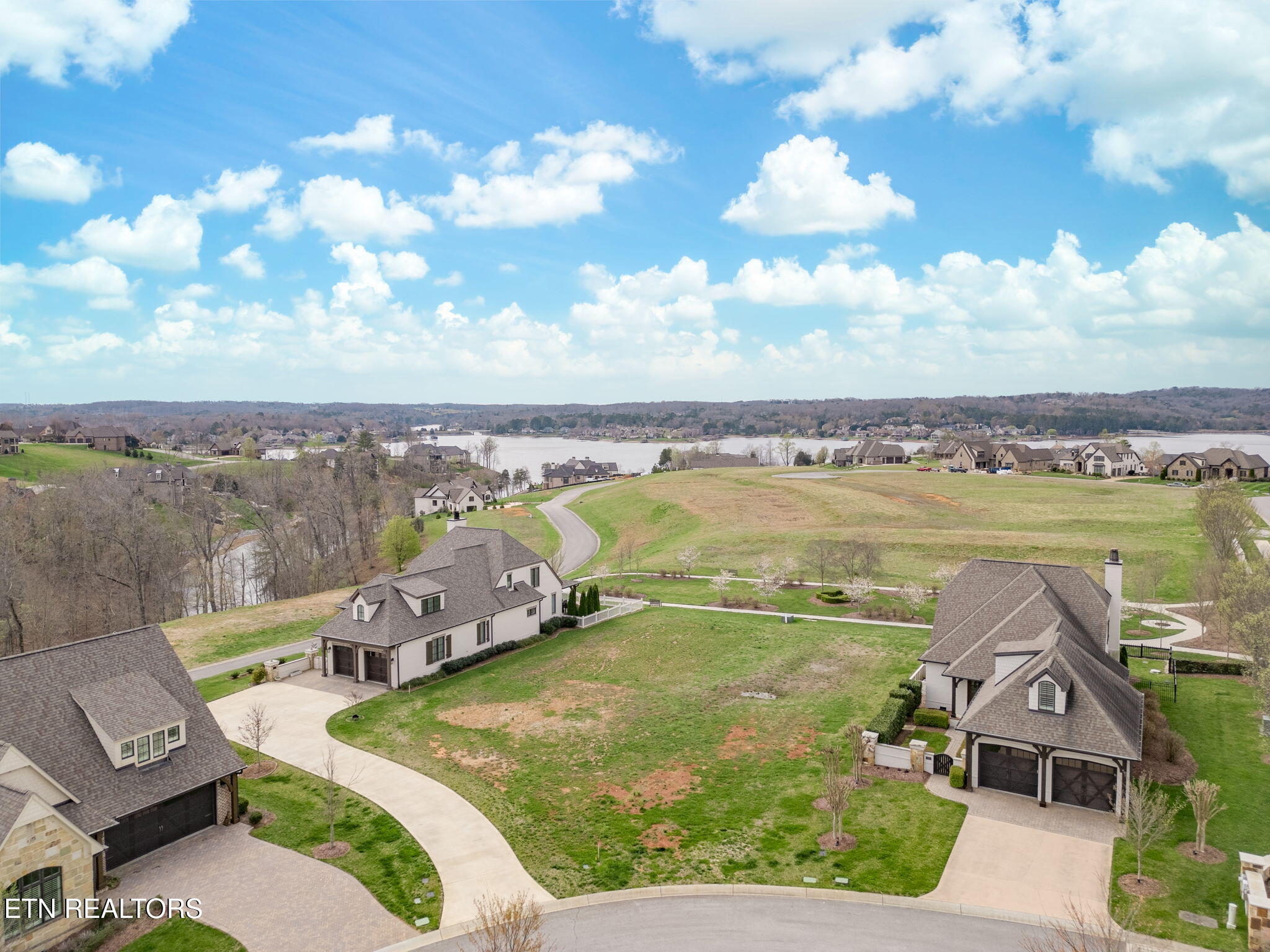 138 E Highlands Circle Lenoir City TN 37772