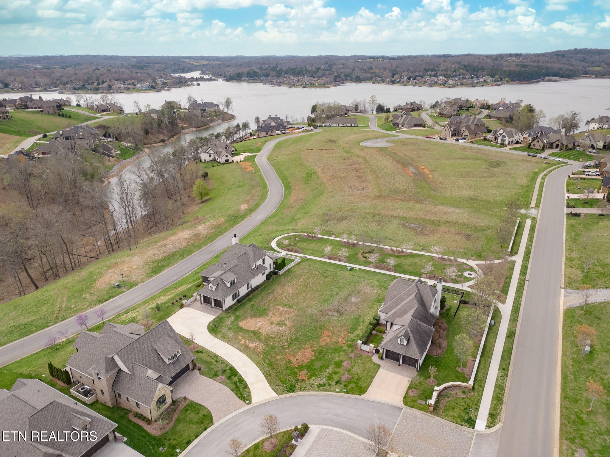 138 E Highlands Circle Lenoir City TN 37772