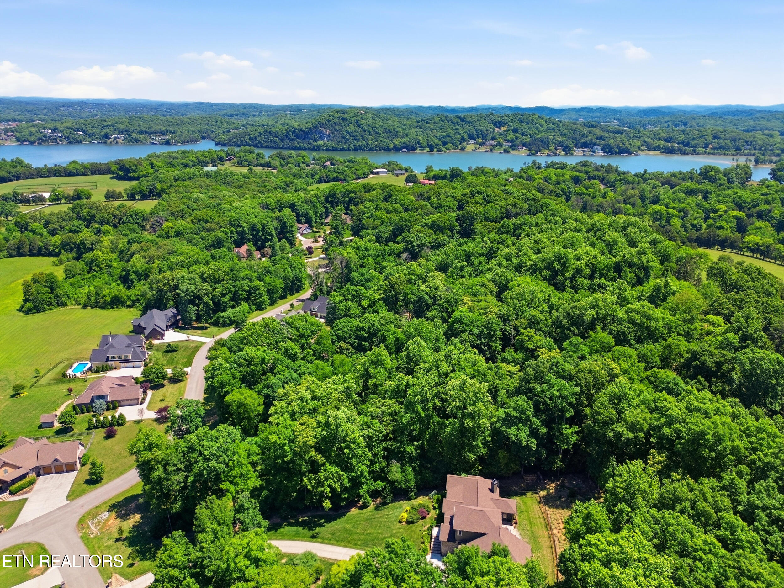 3402 Lanyard Lane Louisville TN 37777