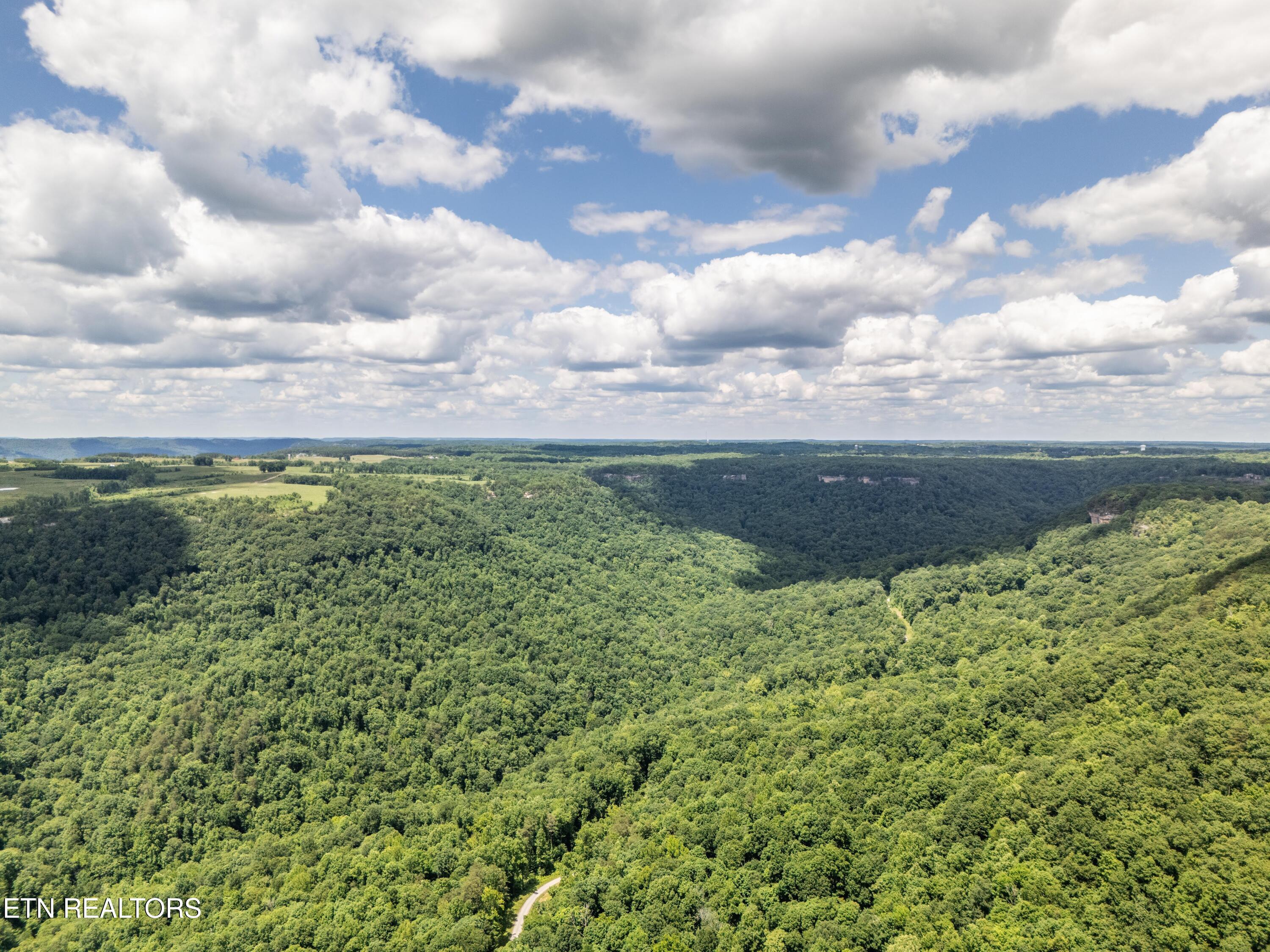 1.93AC Glenobey Road Jamestown TN 38556