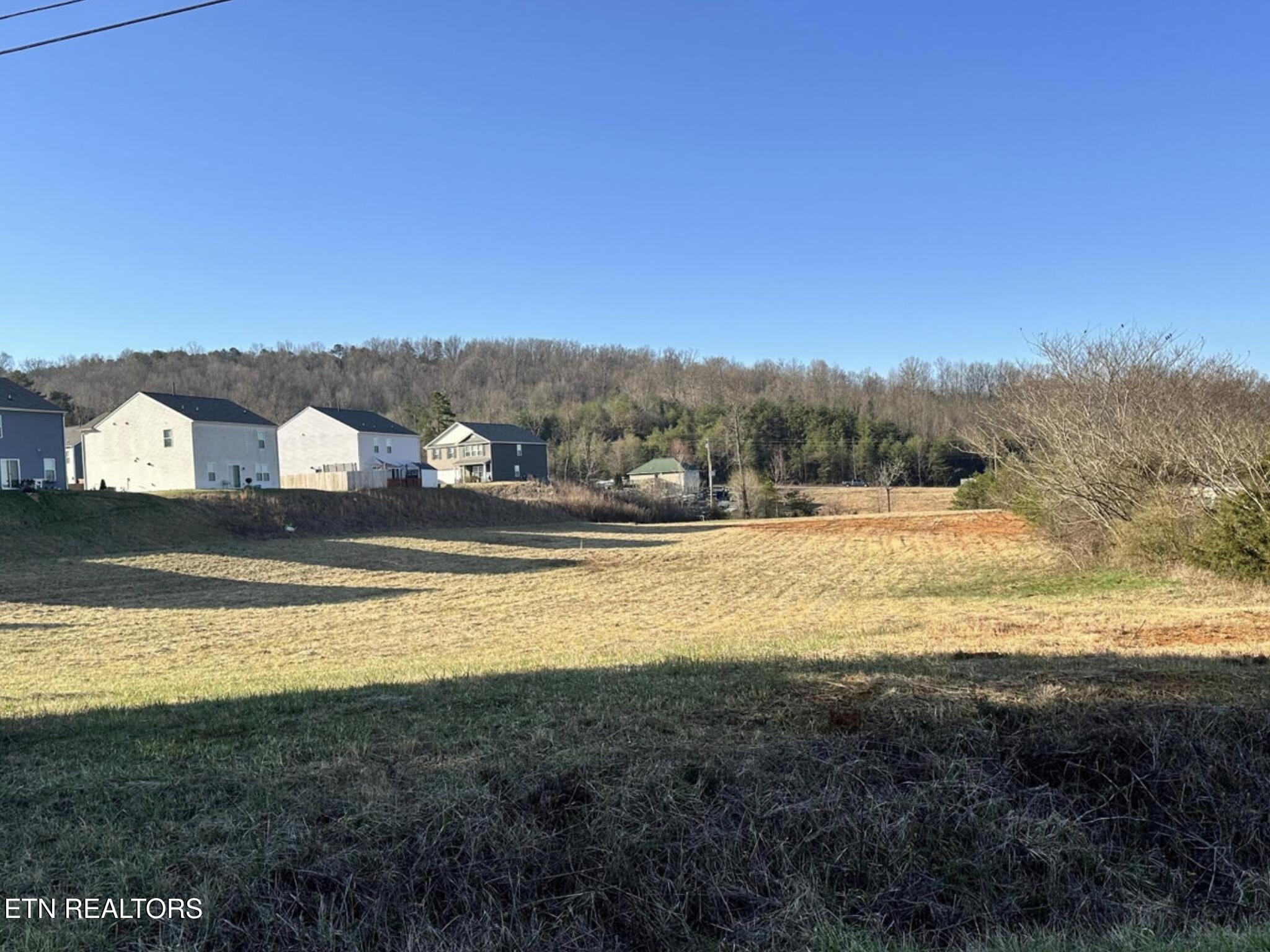 5R-2 Milldale Road Dandridge TN 37725