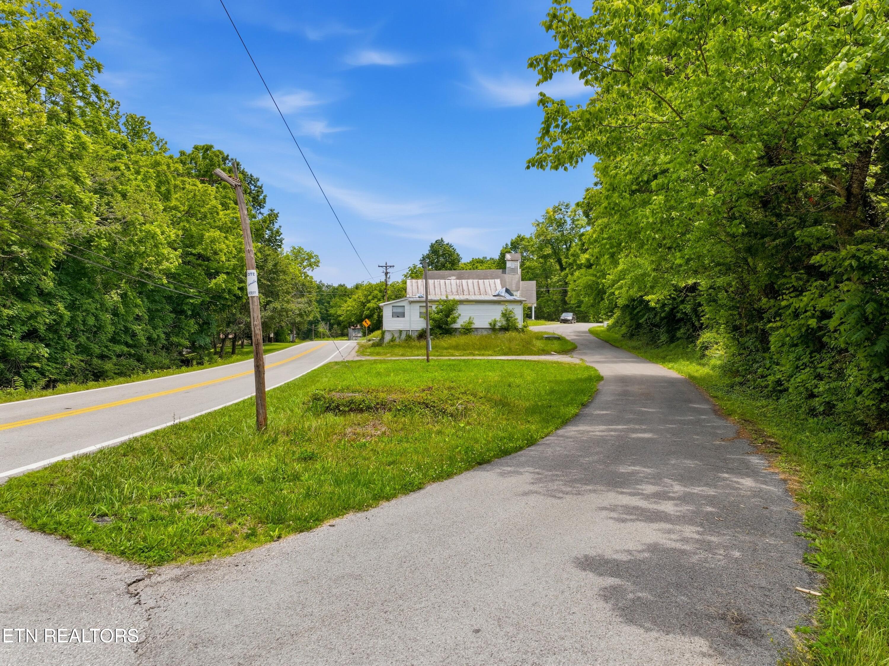136 Clinchview Lane Washburn TN 37888