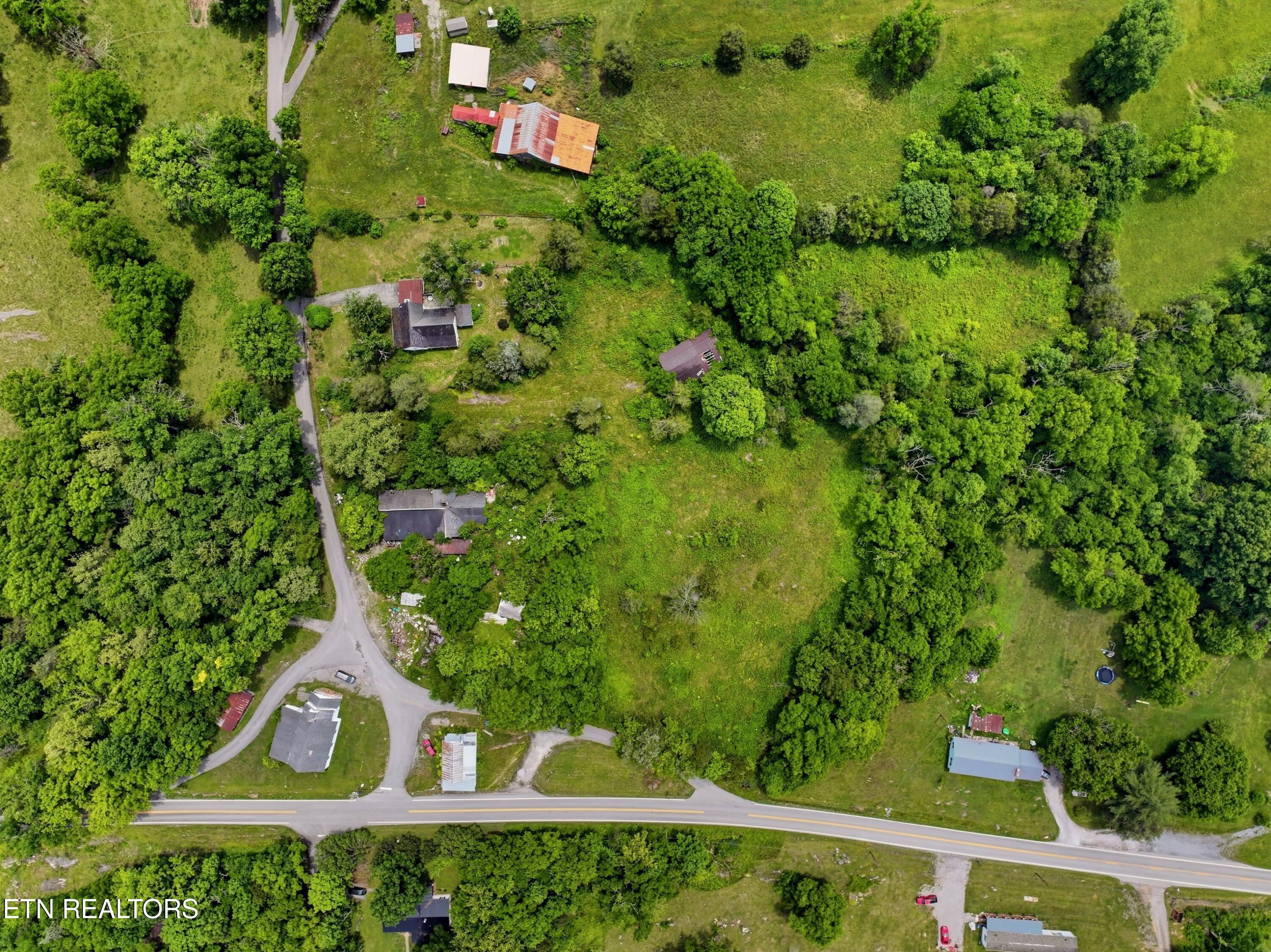 136 Clinchview Lane Washburn TN 37888