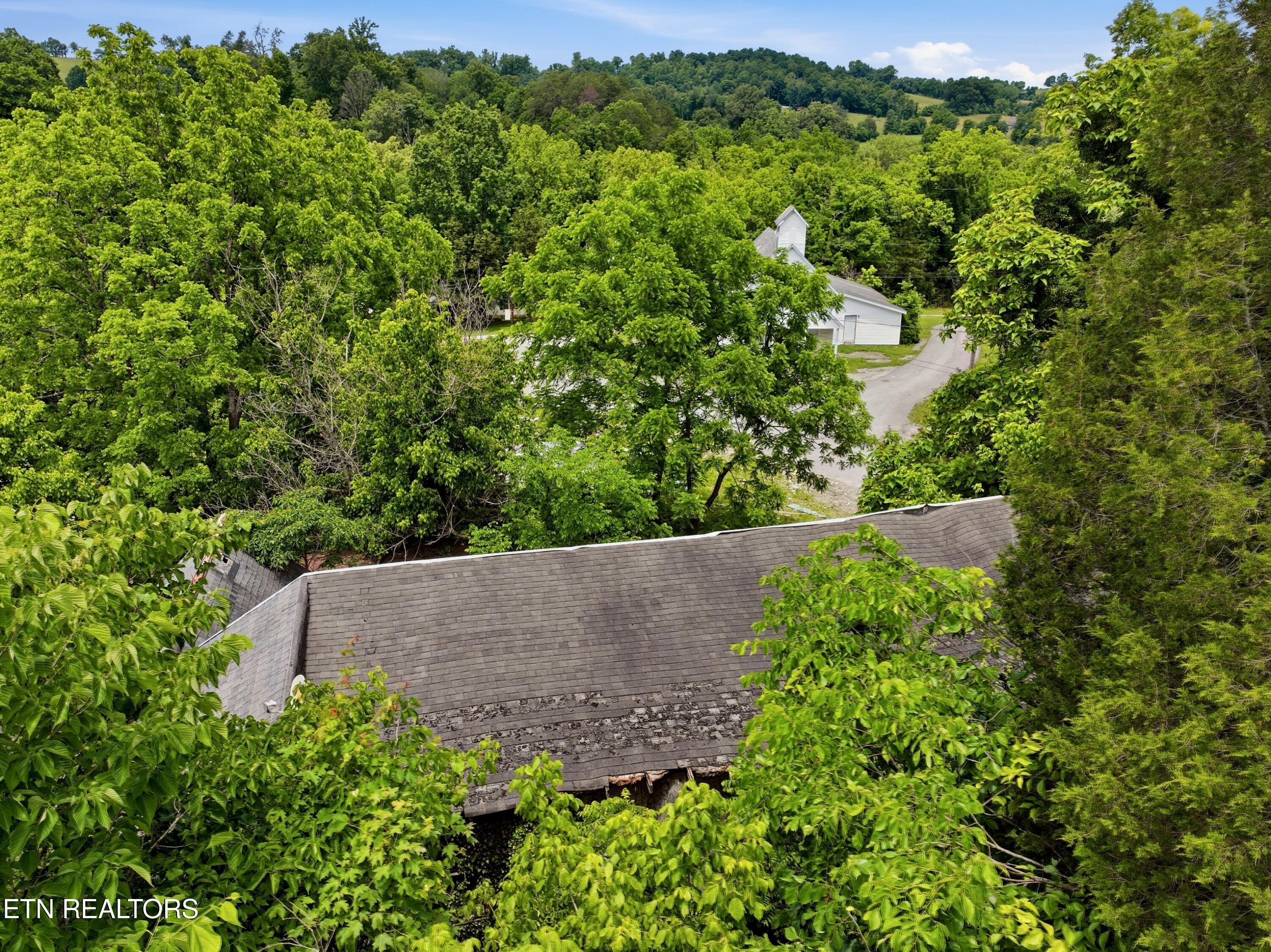 136 Clinchview Lane Washburn TN 37888