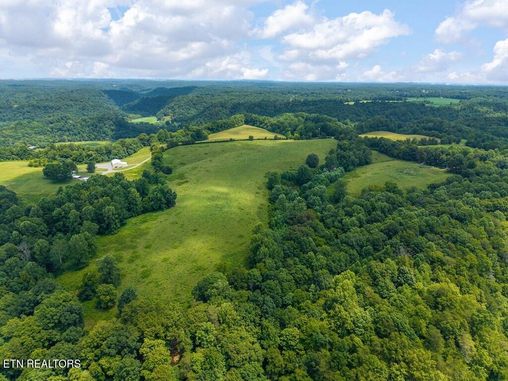 98AC Blackburn Fork Road Cookeville TN 38501