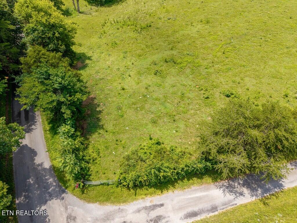 98AC Blackburn Fork Road Cookeville TN 38501