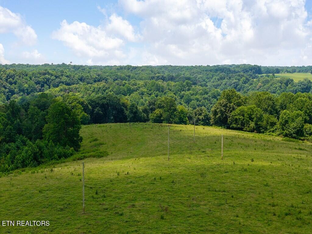 98AC Blackburn Fork Road Cookeville TN 38501