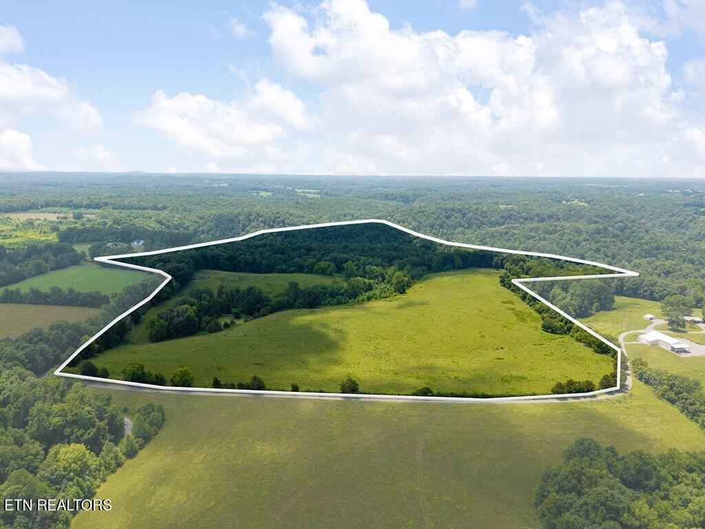 98AC Blackburn Fork Road Cookeville TN 38501