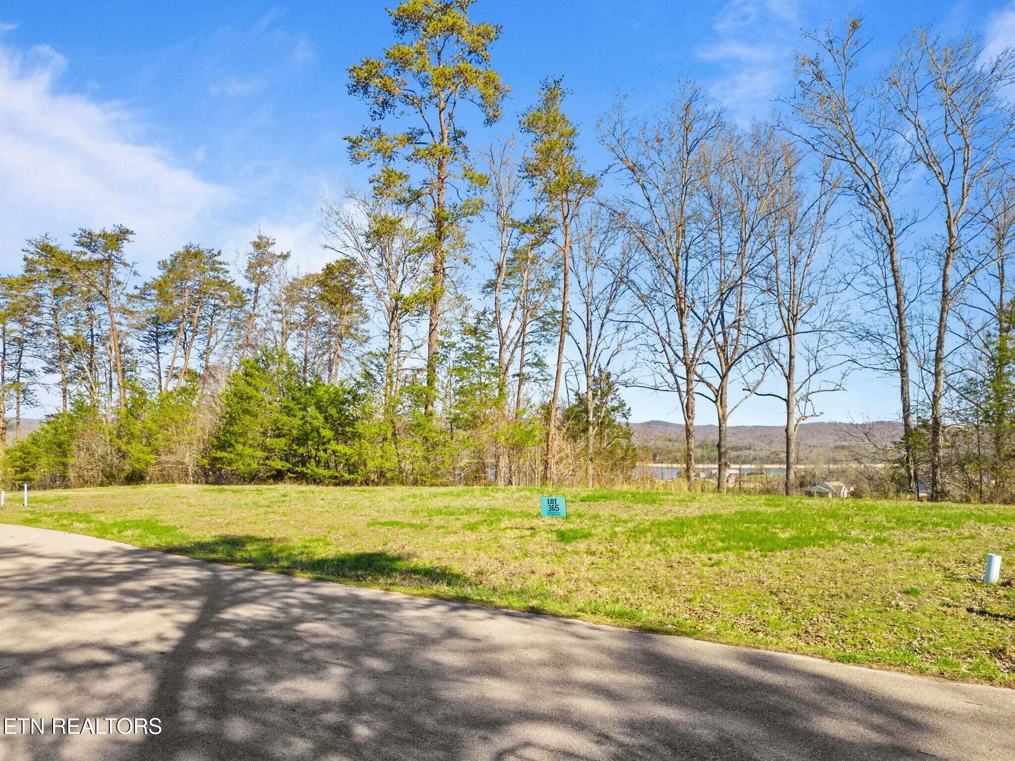 Dove Court Sharps Chapel TN 37866