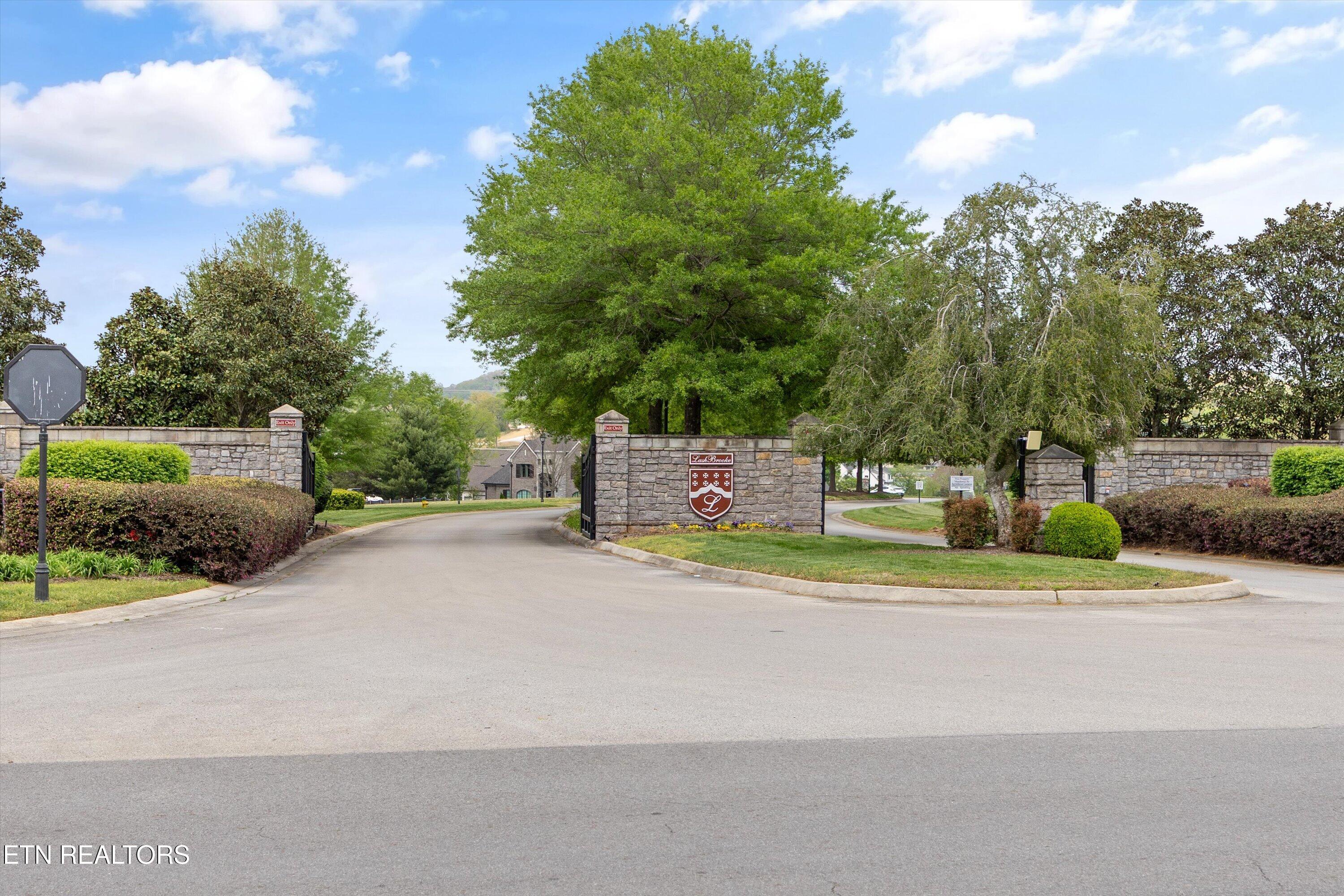 3623 Lashbrooke Way Louisville TN 37777
