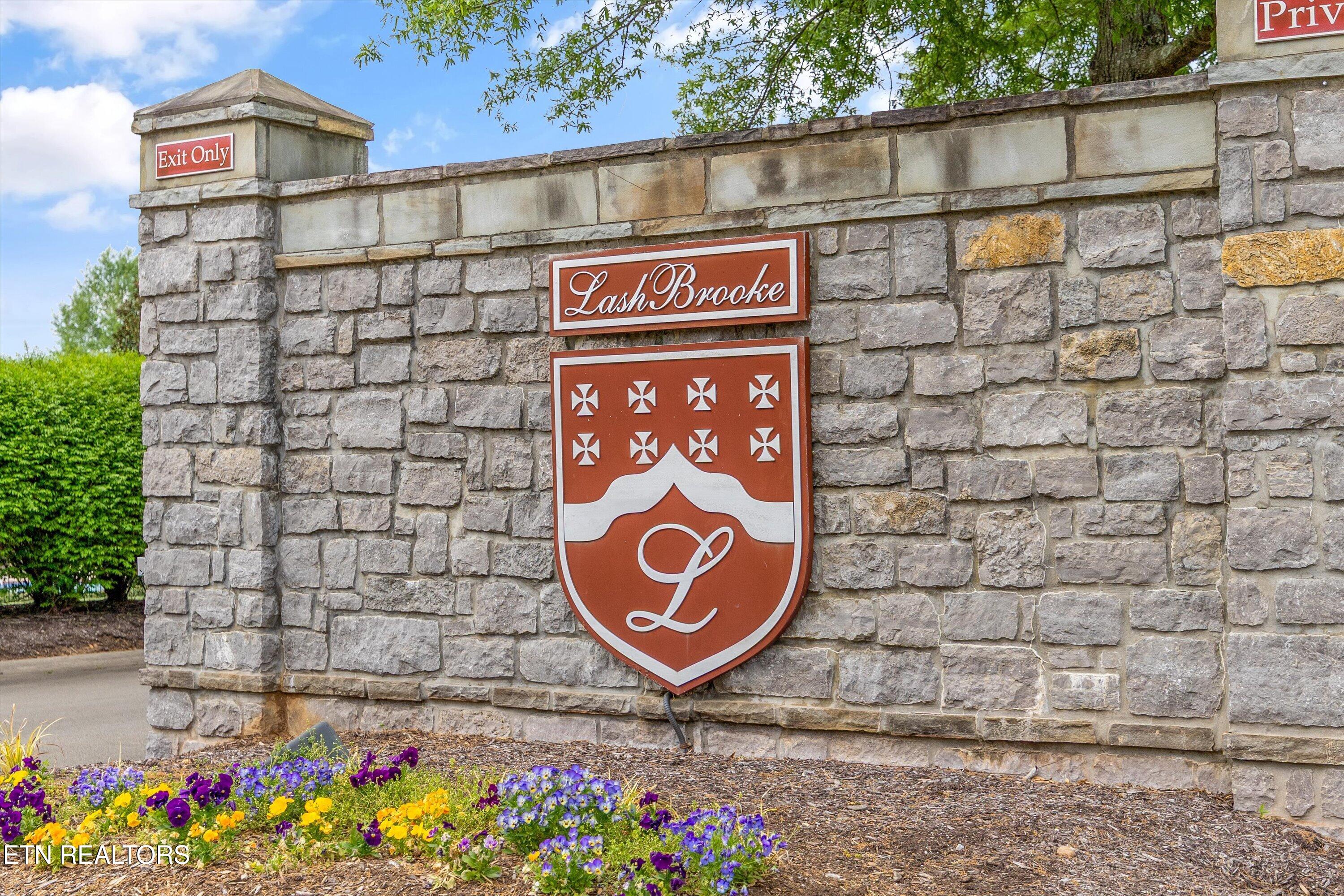3623 Lashbrooke Way Louisville TN 37777