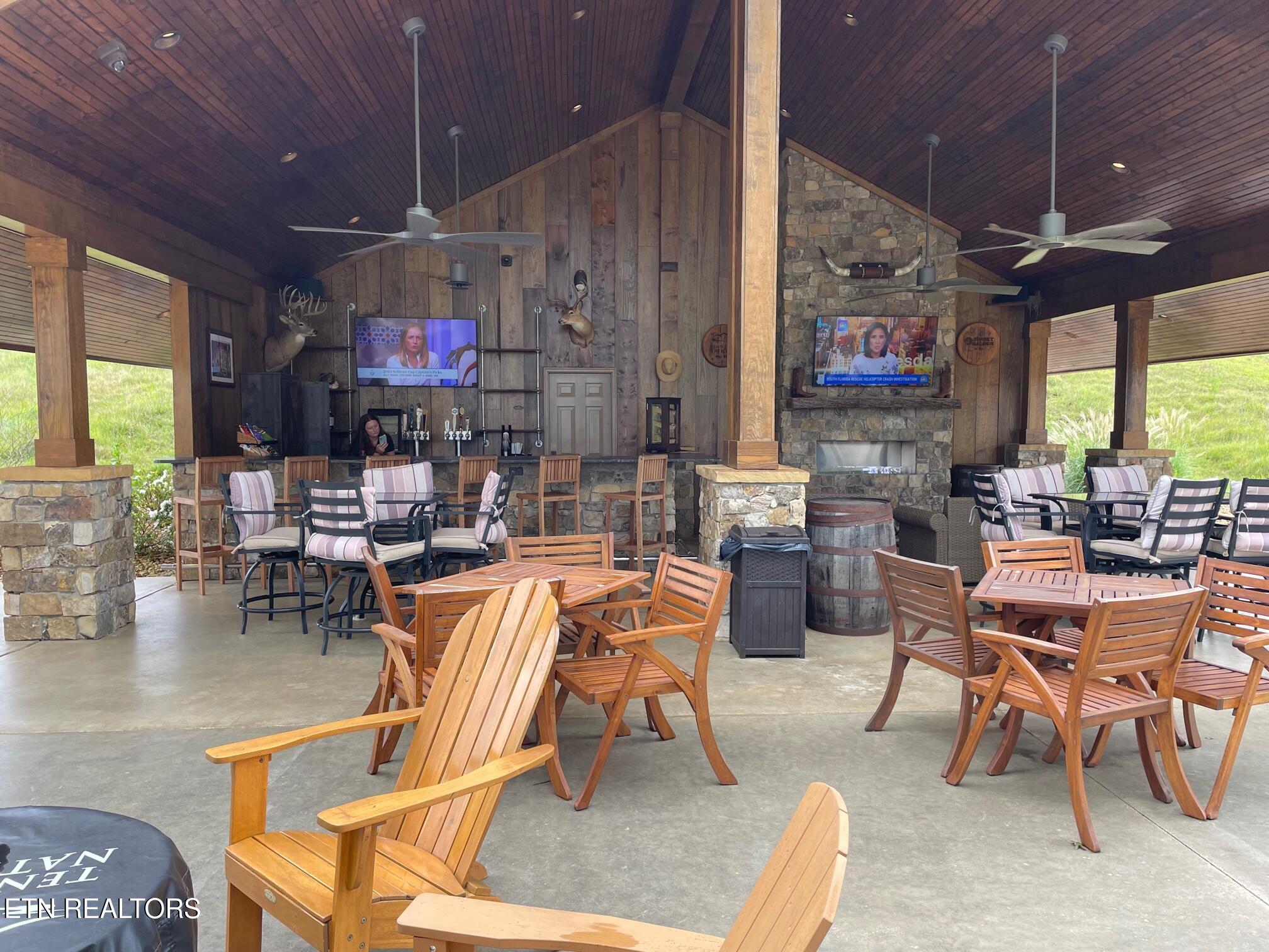2198 Mockingbird Lane Loudon TN 37774