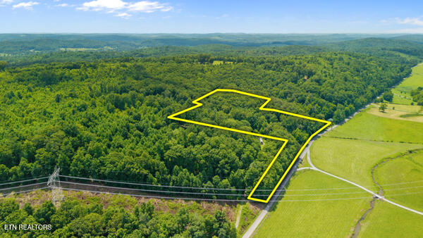 1913 Dry Fork Valley Road Philadelphia TN 37846