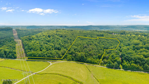 1913 Dry Fork Valley Road Philadelphia TN 37846