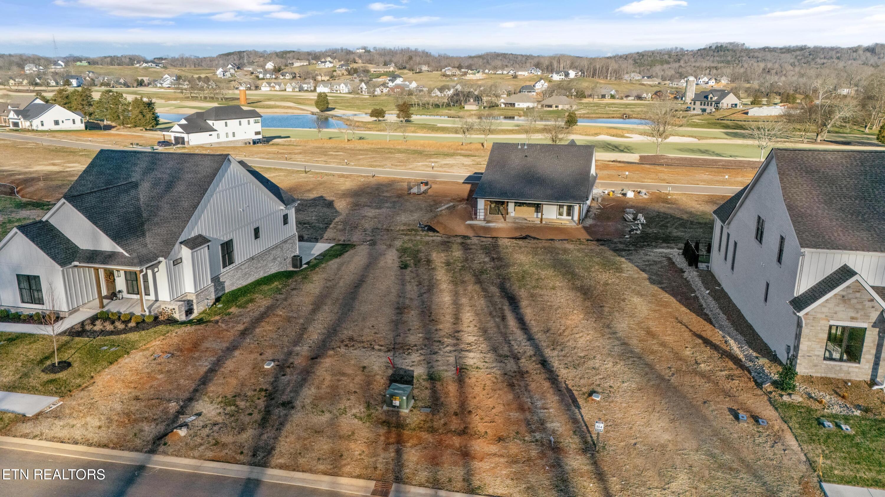 1700 Black Bear Circle Loudon TN 37774
