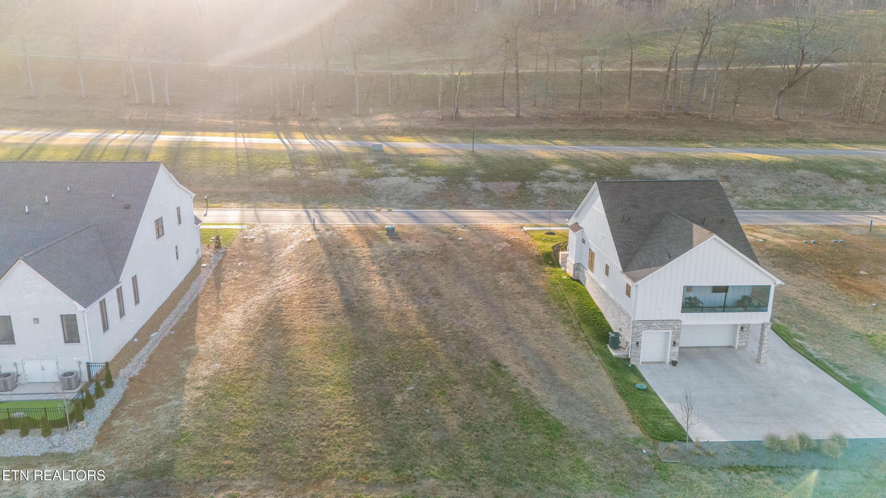 1700 Black Bear Circle Loudon TN 37774