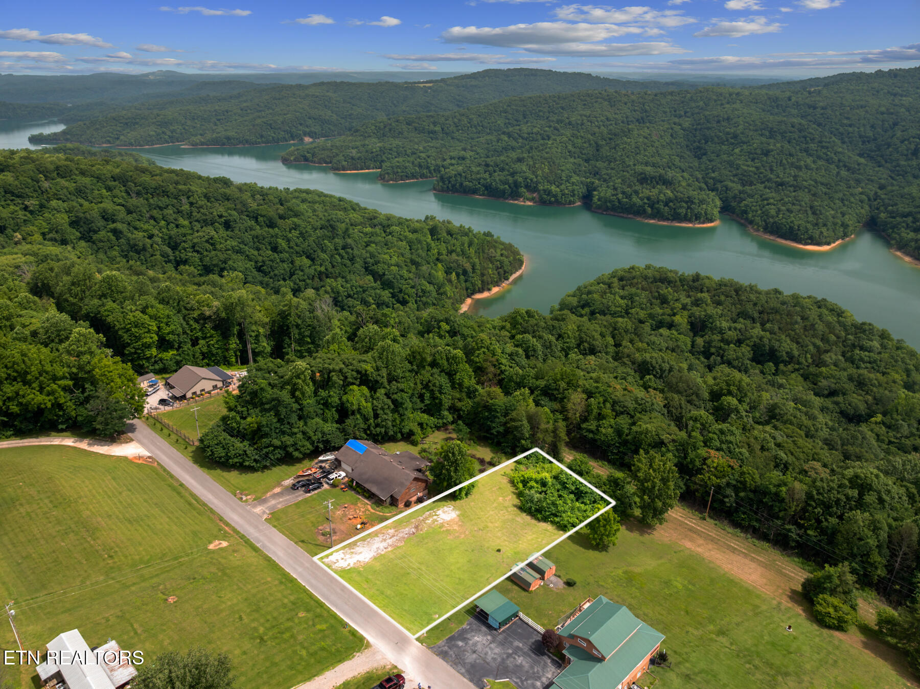 976 Livingston Boat Dock Road Allons TN 38541