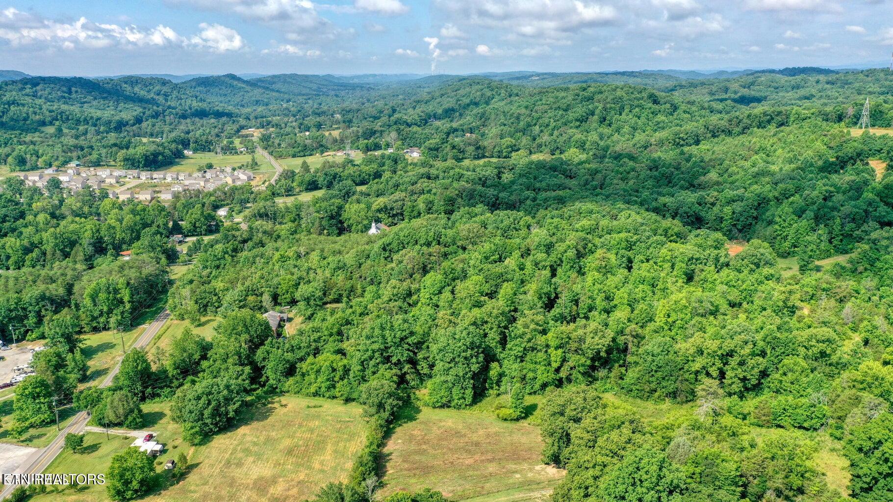 E Raccoon Valley Drive Heiskell TN 37754