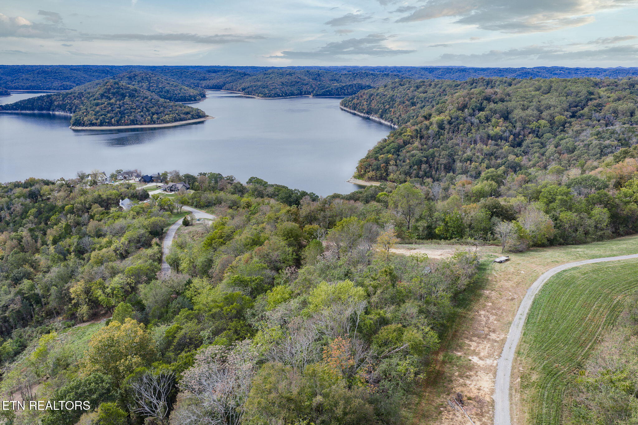 7.4 Ac Helms Hollow Road Silver Point TN 38582