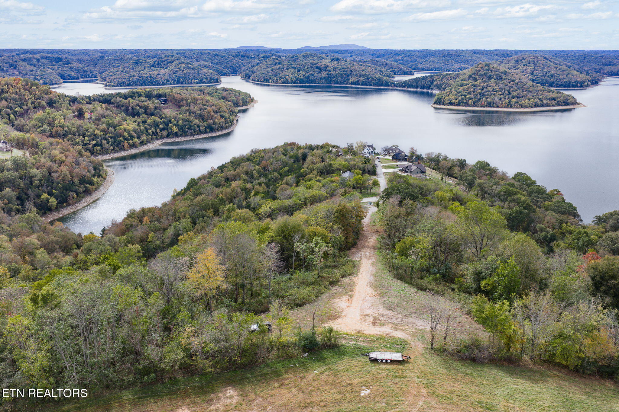 7.4 Ac Helms Hollow Road Silver Point TN 38582