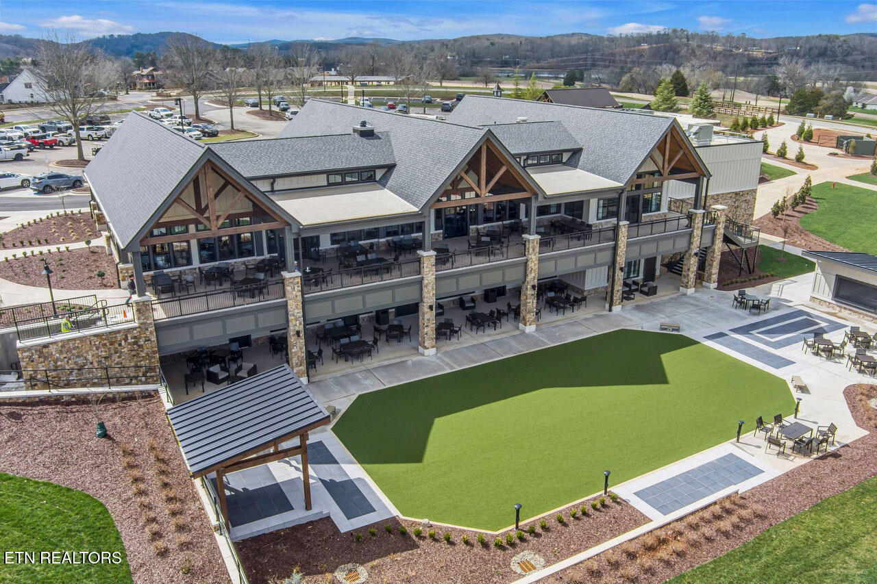 1097 Black Cove Lane Loudon TN 37774