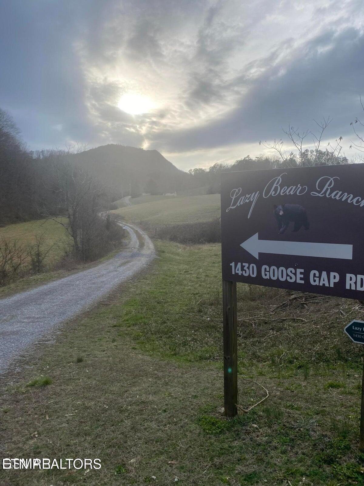 1440 Goose Gap Road Sevierville TN 37876