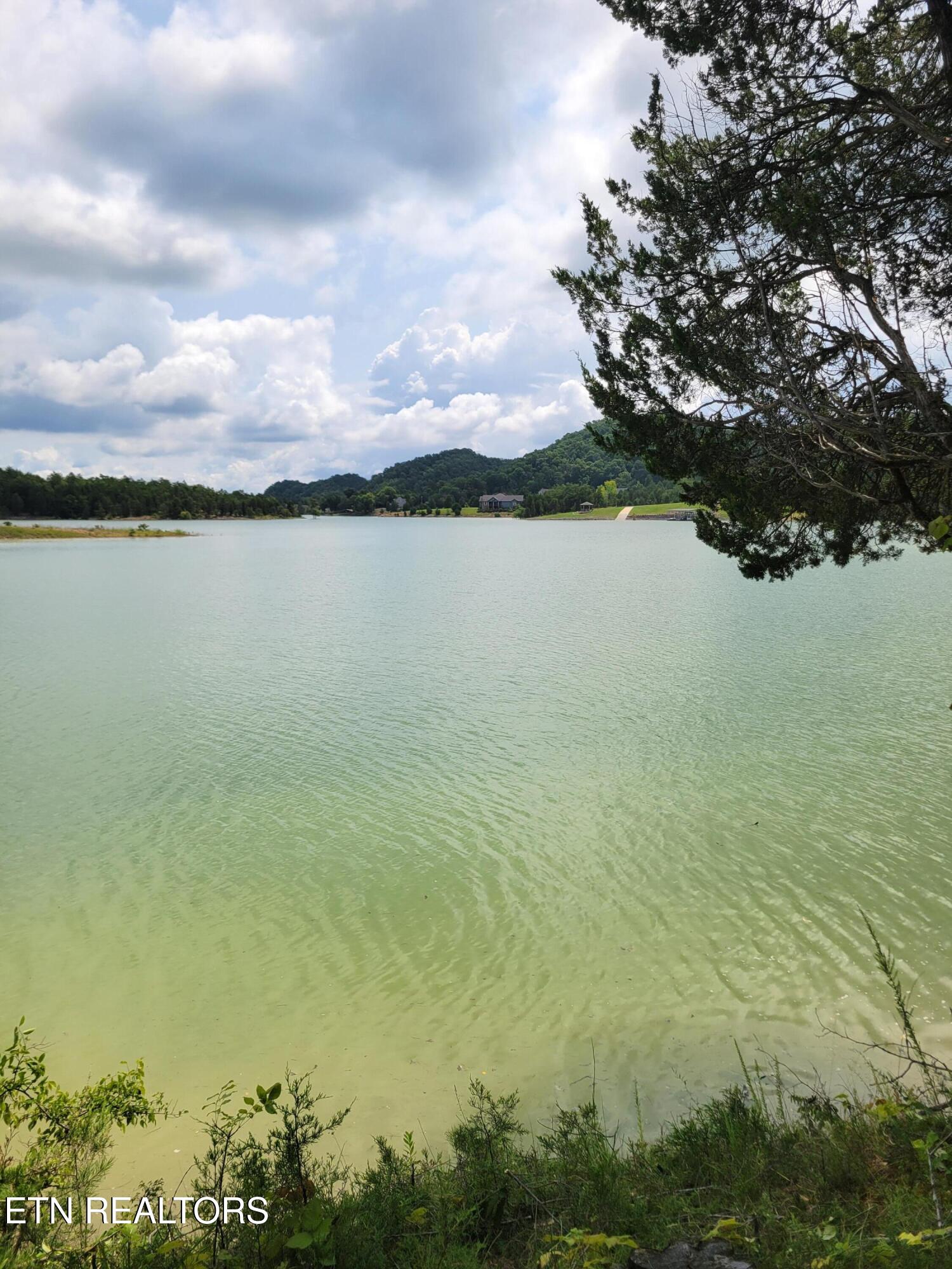 Bay View Point Sevierville TN 37876